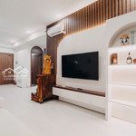 Bán căn hộ nội thất cao cấp, 56.7m2 tại chung cư ricca, chỉ 2 tỷ.