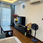 Cho thuê căn hộ chung cư cao cấp , phương đông green home việt hưng 72 m - 2 phòng ngủ, ở sướng