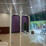 Cho thuê nhà mặt phố chỉ có 2 tầng ở ba đình 300m2, mt 15 làm nhà hàng, spa, cafe