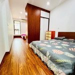 Nhà đẹp, tập thể kim liên, mặt phố, 2 thoáng, 72m2, 2 ngủ, phụ khép kín, ở sướng. giá chỉ 2.6 tỷ.