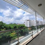 Bán gấp căn hộ garden plaza 2, phú mỹ hưng, dt 141m2, 3pn, 2wc, giá 10.7 tỷ lh: 0906651377