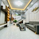 Bán nhà đẹp 60m2 ra phạm văn đồng 2phút