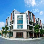 Bán shophouse vin 3 - căn góc siêu vip vịnh thiên đường- vtd6-0x vị trí kim cương 127m giá bán 22 tỷ