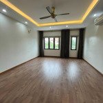 Cho thuê sàn văn phòng vạn phúc, hà đông, 70 m2, gồm 2 phòng làm việc