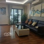 Bán căn 7ty 104m2 tầng trung- full nội thất- ban công đông nam mát rượi- 0988917869 e hà giá tốt