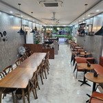 Cho thuê quán cafe tại giang biên, đủ đồ , vị trí đẹp, giá 10 triệu/ tháng