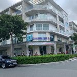 Thuê nguyên căn shophouse sala hoàn thiện hầm 4,5 lầu có đầy đủ đủ bàn ghế, thang máy giá cực tốt!