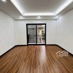 Bán nhà- ngãi cầu - full nội thất - giá 3.1 tỷ 32m2