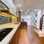 Nhà mình có căn ecolife, tầng thấp, view sân vườn, 3pn, 2wc full nội thất cao cấp giá yêu thương