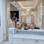 Cho thuê nhà phố lakeview city nội thất mới, 4 phòng ngủ 5 vệ sinh giá bán 32 triệu thương lượng, gần hồ 0942919386