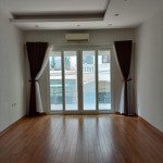 Bán nhà phân lô 4 tầng ngõ 112 ngọc khánh diện tích: 70m2 mt4m giá bán 11.5 tỷ