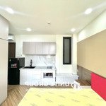 Cho thuê studio 30m2 ngay cầu nguyễn văn cừ quận 1, nhà mới 100%, gần đại học sài gòn,..