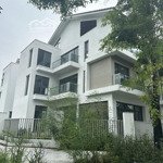 Chính chủ bán bt đô nghĩa ( sol lake villa) , lô góc 171m2 giá đầu tư, liên hệ: 0973.240.715 ecừơng