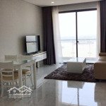 Chủ đi nước ngoài bán lỗ căn 2pn-69m2 view sông tầng cao. giá chỉ 3,13 tỷ. liên hệ 0962645237 tuấn