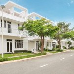 Chính chủ cho thuê biệt thự villa park full nội thất, giá 22- 25 triệu liên hệ 0774659360 hương.