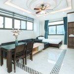 Căn hộ cho thuê cửa sổ lớn rộng 35m2 _ nội thất đầy đủ _ phan xích long _ gần ngã tư phú nhuận, q1