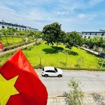 Liền kề đã hoàn thiện 70m đường hoa ban