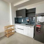 Cần cho thuê gấp căn studio sunrise city view quận 7, giá bán 13 triệu/tháng