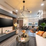 Chính chủ bán cc vinhome 54a nguyễn chí thanh, 54m2, view toàn tp, tặng nội thất cao cấp