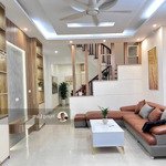 Cho thuê nhà mới tinh 4 tầng, 4 phòng ngủ, tại ngõ phố trần cung , bắc từ liêm