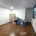 Bán nhà đẹp ngõ phố trần khát chân 40m2, 3 tầng 5mmt, ngõ rộng gần phố, giá bán 5,35 tỷ