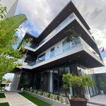 Cho thuê villa mới đẹp 100% mt nguyễn đình thi, khu đảo vip - hòa xuân