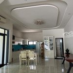 Bán nhà biệt thự căn góc 3 tầng đường phạm văn trángdiện tích140m2 giá tốt. liên hệ: 0911.720.390