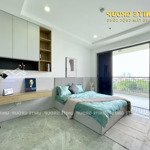 Căn hộ 1 phòng ngủ45m2 ban công lớn đầy đủ nội thất hiện đại gần cầu kênh tẻ