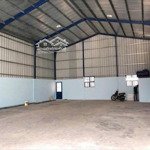 Cho thuê kho xưởng 500m2 bến lức, long an. đường xe cont 24h. kho sạch đẹp, văn phòng, sân bãi rộng