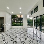 Chuyên cho thuê văn phòng the sun avenue sàn suốt 62m2 giá 18tr / tháng