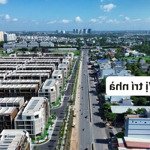 Vị trí có 1 không 2, mặt tiền đỗ xuân hợp 8x25m, đối diện global city, góc 2 mặt tiền. siêu hiếm