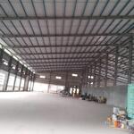 Cho thuê 3000m2 đất có sẵn 1800m2 kho nhà xưởng mặt tiền đường quốc lộ 1a, hòa châu, hòa vang, tp đà nẵng.