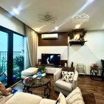 Hàng vip cực hiếm, căn góc 3 phòng ngủtầng cao, đông nam view vinhome full nội thất chỉ 3,9 tỷ, sẵn sổ