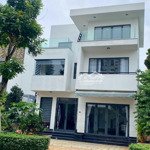 Cho Thuê Bt Đơn Lập Lucasta, Đường Liên Phường Q.9 Dtsd: 450M2 Giá Bán 35 Triệu - 0909128189