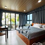 Căn hộ penthouse ban công lớn view đẹp rộng hơn 45m2 thảo điền