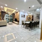 Cần bán căn góc lầu 5 tòa m6 midtown, full nội thất view sông đẹp đang có hđt giá 8,2 tỉ all in