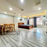 Cho thuê căn hộ studio bancol , cửa sổ__full nội thất__thang máy__gần bigc tô hiến thành