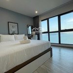 Căn hộ gold coast view biển / 2 phòng ngủ có gì ạ