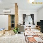 Studio 30m2- tách bếp - full nội thất - ban công - cửa sổ trời - trường sơn - lăng cha cả.