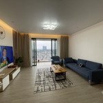 Cho thuê căn hộ the view, 125m2, 3 phòng ngủfull nội thất. giá tốt nhất: 25 triệu/tháng