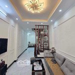 Bán nhà giải phóng hoàng mai nhà mới ở luôn ô tô tránh dt: 41m2 5tầng giá 7.95 tỷ