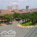 Cho thuê nhà phố kdc trung sơn, đường lớn100m, hầm 3 lầu, thang máy giá 33tr/ tháng lh 0931017279