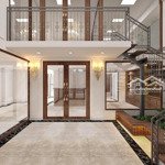 Chính chủ cho thuê văn phòng 150m2 royal city, vệ sinh kép kín, điều hoà ,điện nước riêng biệt