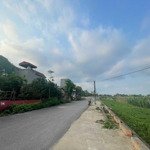 Mảnh đất đẹp 2 mặt thoáng, đường 2 ô tô tránh nhau, view thoáng vĩnh viễn, mặt tiền hậu rộng