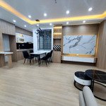 Tôi chính chủ muốn bán căn hộ 76m2 tại chung cư thành phố giao lưu, full nội thất giá: 3.9 tỷ sổ đỏ