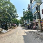 Bán 59m2 đất ngõ 24 - ngọc lâm - ô tô chạy thông - kinh doanh nhỏ lẻ .