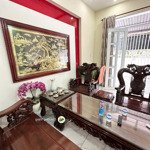 Bán nhà 2 tầng trung tâm diên khánh, nhà kiên cố lh : 0934797168