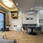 Quá rẻ , gia đình tôi bán nhanh căn 3 ngủ vinhomes smartcity 75m2 giá 4.2 tỷ .lh 0949891456