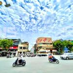 Mt ngay phan xích long, dt 4x18m, nhà 4 tầng mới