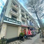 Cho thuê shophouse mặt phố lô góc 90tr/tháng 112m 6 tầng mt 5m vỉa hè ô tô tránh xuân la tây hồ